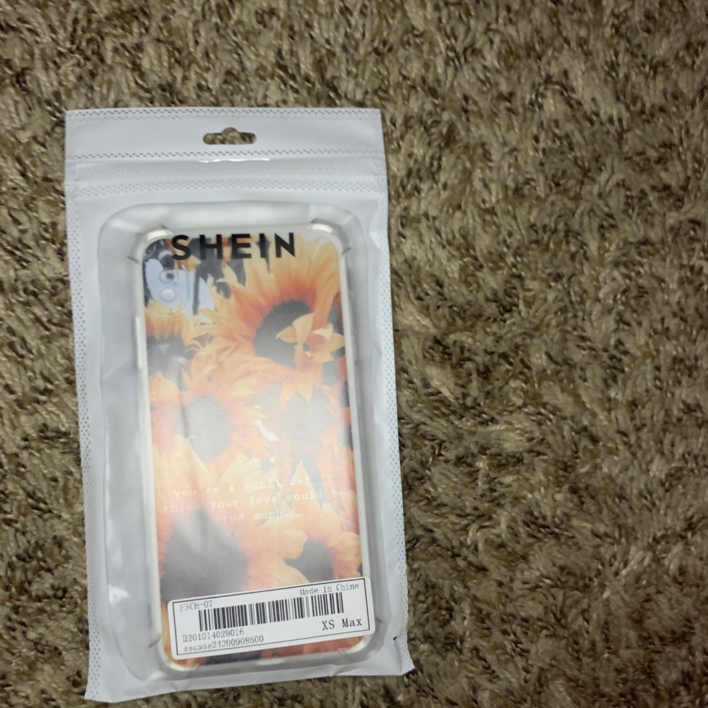 iPhone case - Picture 2 of 3